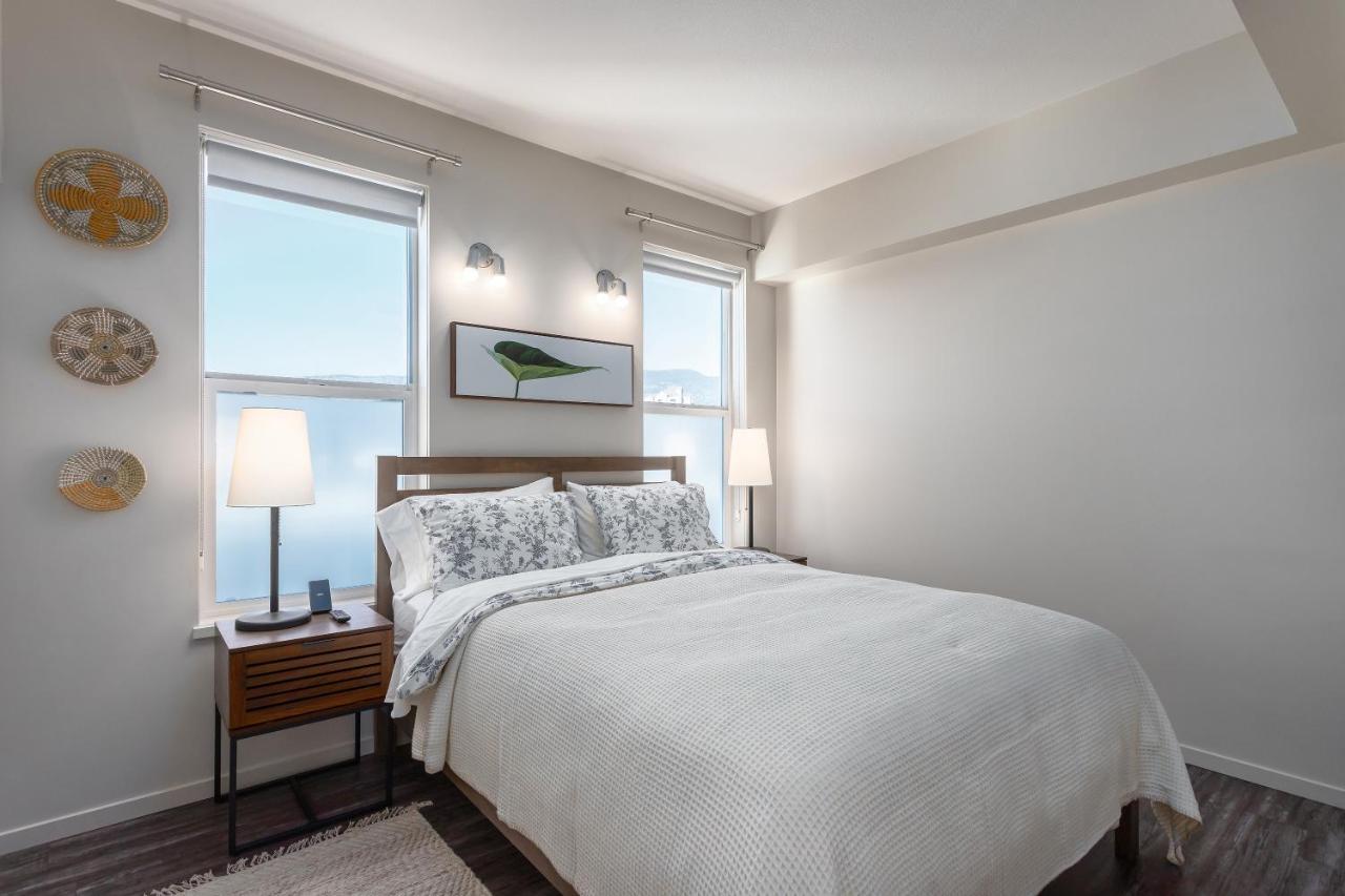 Corner Nest - Luxury Brand New Top Floor 2Bedroom Condo Kelowna Eksteriør bilde