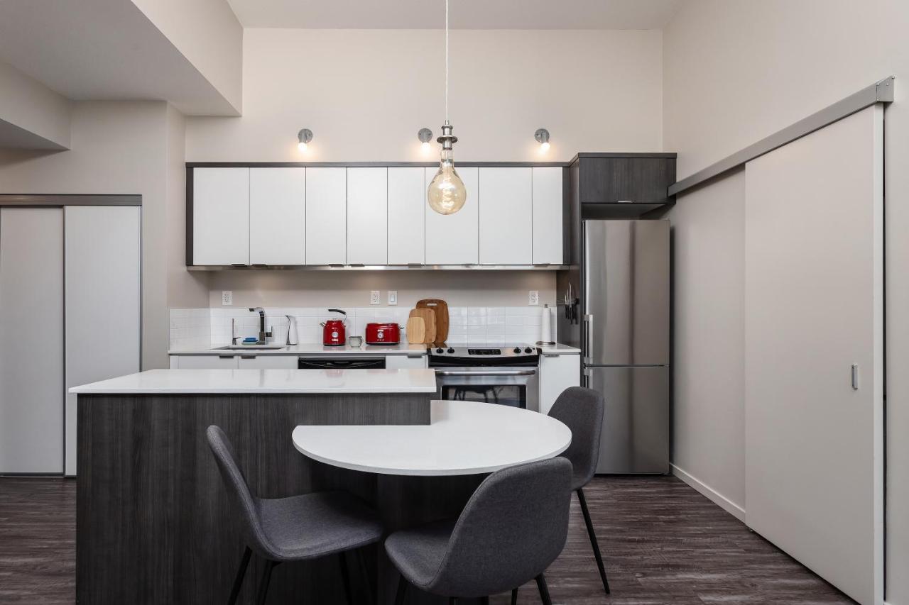 Corner Nest - Luxury Brand New Top Floor 2Bedroom Condo Kelowna Eksteriør bilde