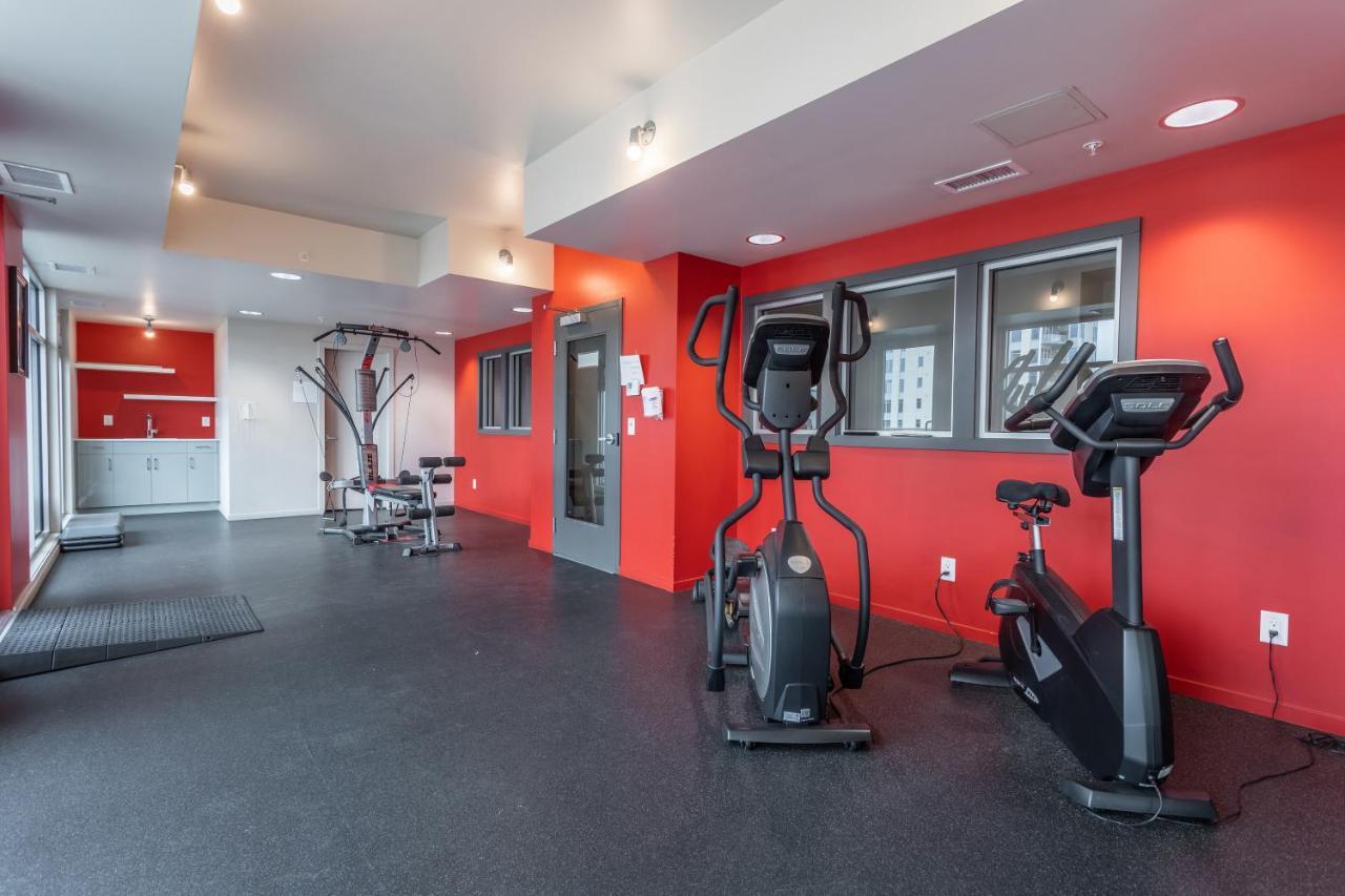 Corner Nest - Luxury Brand New Top Floor 2Bedroom Condo Kelowna Eksteriør bilde